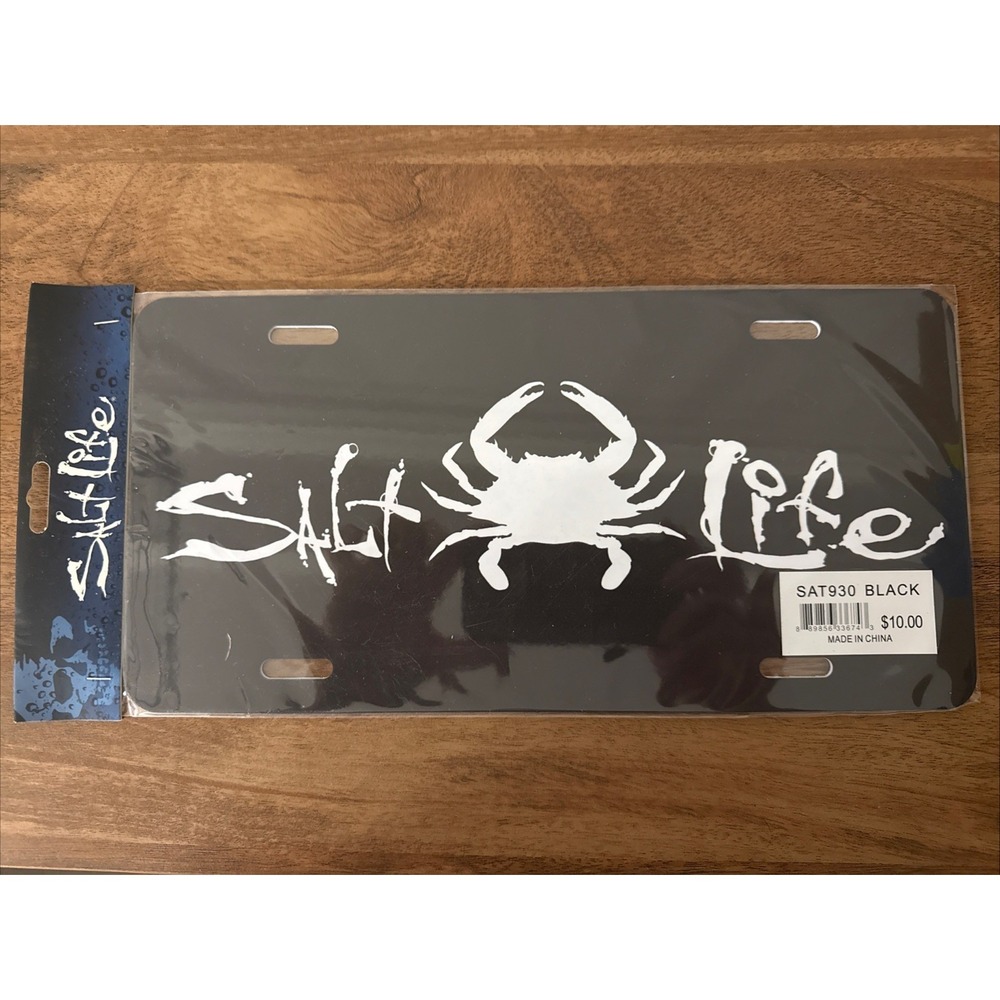 Salt Life PVC Front‎ License Plate~Black~White Crab SAT 930
